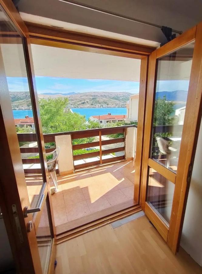 Studio-App Iva, Balcony With Sea View - 50 M From Beach Pag Town Exterior photo
